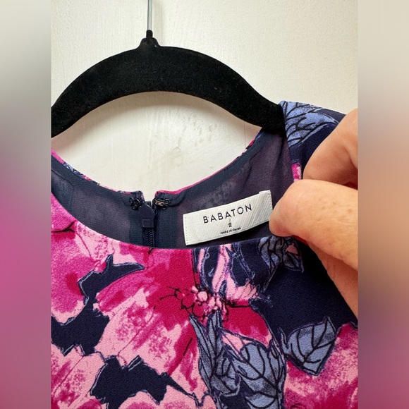 Aritzia Babaton Patricio Short Sleeve Floral Sheath Dress - Picture 5 of 7